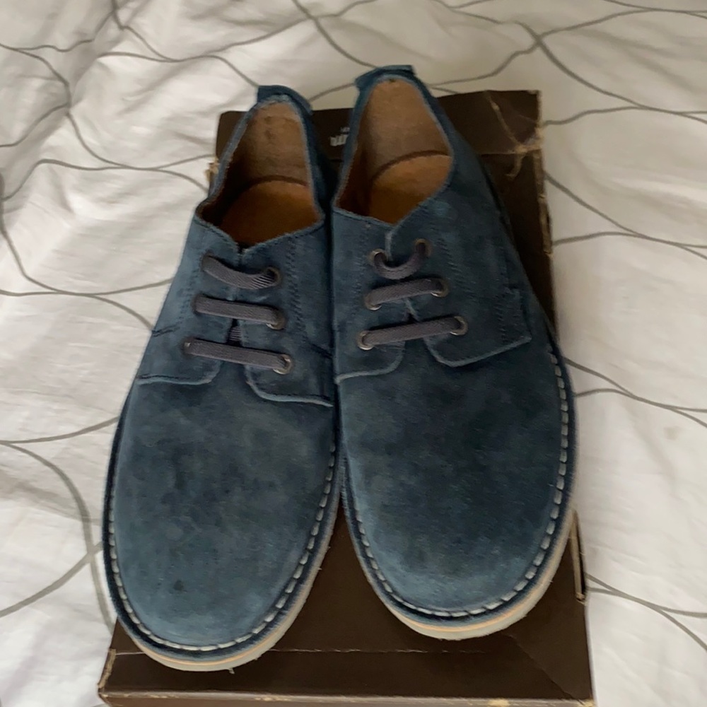 Blue suede men’s Florsheim shoes size 7